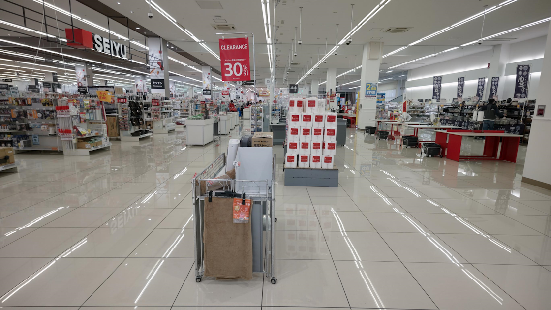 【西友沼津店】1階レジ前　プロモーション用途や物販、食物販のポップアップストアに最適なスーパー店内催事イベントスペース