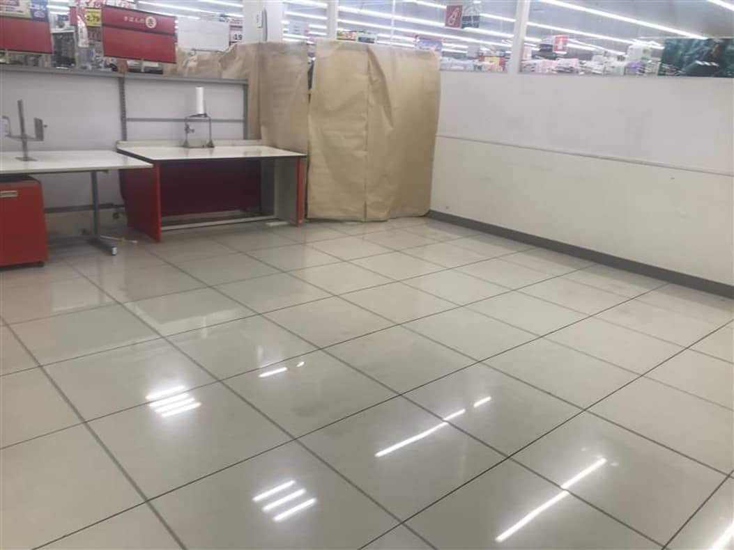 1Fレジ後方催事スペース (OTC売場隣 中央) プロモーション用途や物販、食物販のポップアップストアに最適なスーパー店内催事イベントスペース