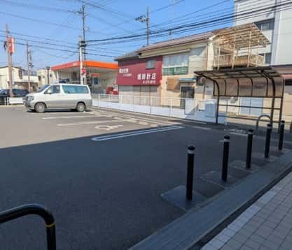 駐車場入口前 プロモーション用途や物販、食物販のポップアップストアに最適なスーパー屋外駐車場の催事イベントスペース