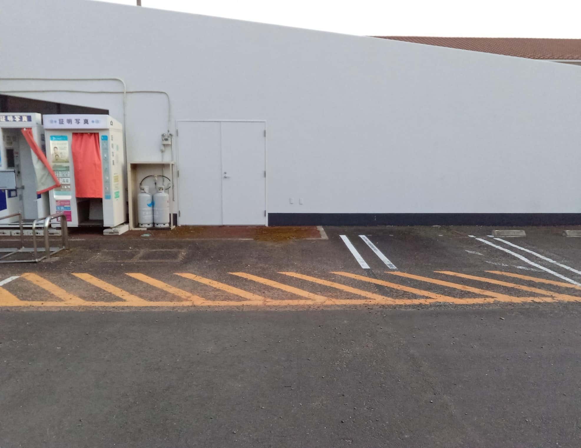 屋外駐車場 プロモーション用途や物販、食物販のポップアップストアに最適なスーパー屋外駐車場の催事イベントスペース