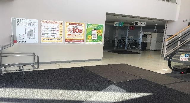 1階入口前 プロモーション用途や物販、食物販のポップアップストアに最適なスーパー店内催事イベントスペース2