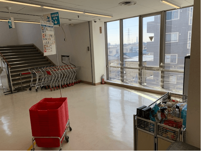 3階催事場 ポップアップストア(物販、食物販)やプロモーション用途に最適なスーパー店内催事イベントスペース1