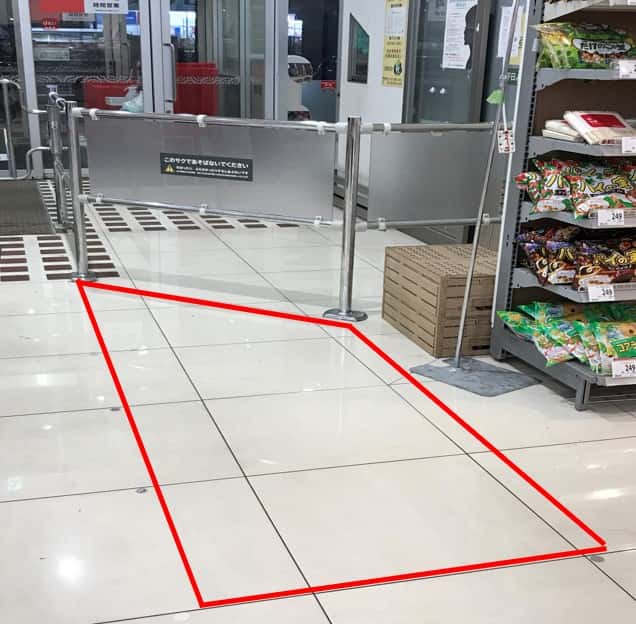 1階入口前 プロモーション用途や物販、食物販のポップアップストアに最適なスーパー店内催事イベントスペース