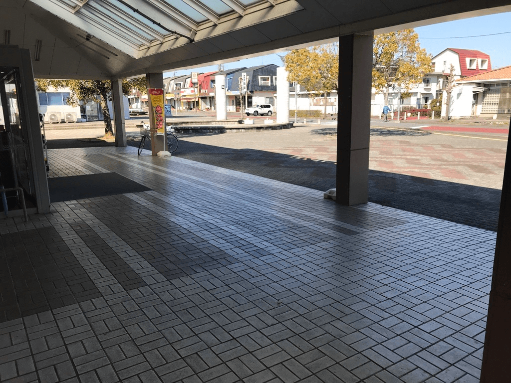 1階店頭軒先(屋根あり) プロモーション用途や物販、食物販のポップアップストアに最適なスーパー店内催事イベントスペース1