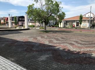 1階店外(屋根なし) プロモーション用途や物販、食物販のポップアップストアに最適なスーパーマーケットの屋外催事イベントスペース2