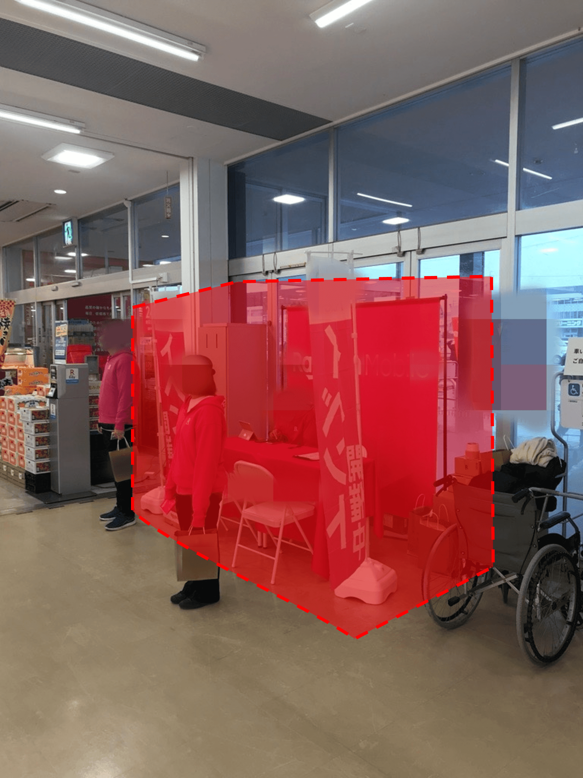 店内入口横 プロモーション用途や物販、食物販のポップアップストアに最適なスーパー店内催事イベントスペース