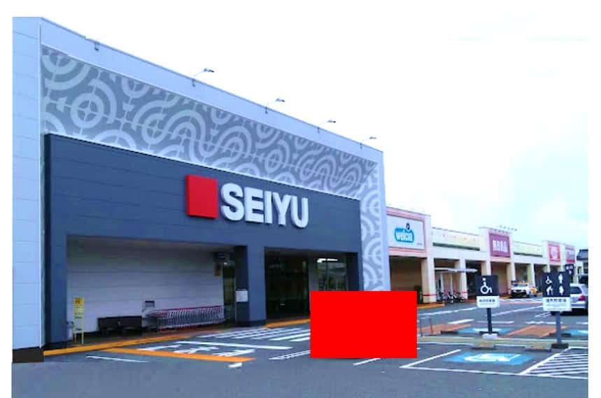 外区画 入口前 (駐車場) キッチンカー・コーヒーテイクアウトや、クレープ・焼きそば・お好み焼き・たいやき・焼き鳥 など販売におすすめな屋外催事イベントスペース