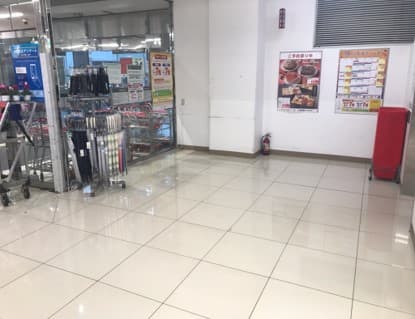 1F入口横 プロモーション用途や物販、食物販のポップアップストアに最適なスーパー店内催事イベントスペース2